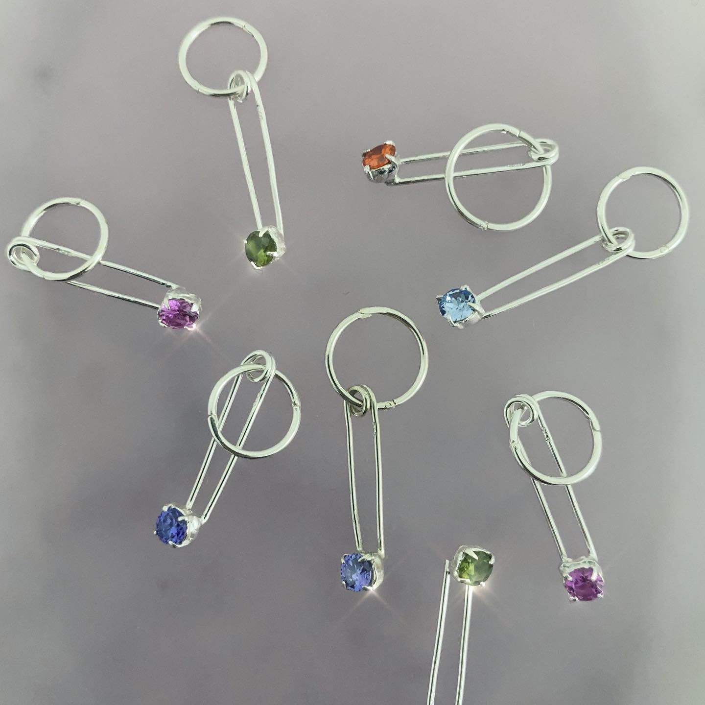 Safety Pin Gem Sleeper - Black